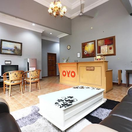 Oyo 89523 Villa Sri Mayang Куала-Тренгану Екстер'єр фото