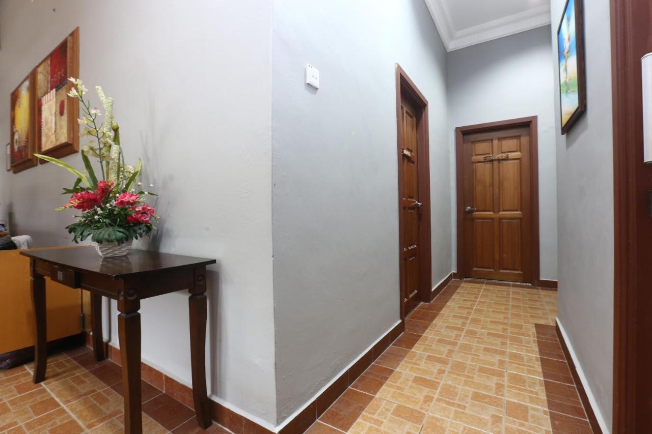 Oyo 89523 Villa Sri Mayang Куала-Тренгану Екстер'єр фото